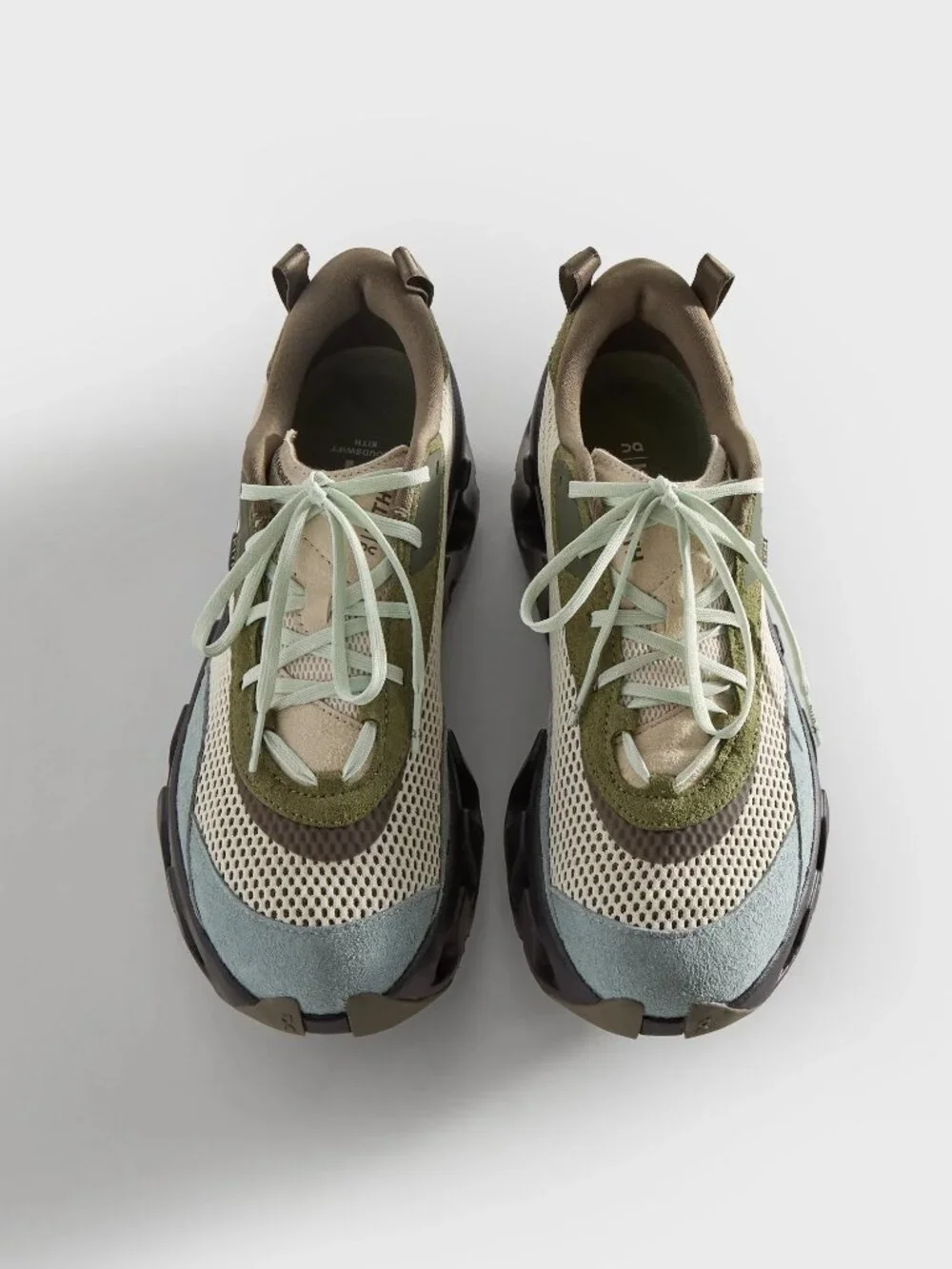 Kith for On K-Tech 2 - Grain / Taiga